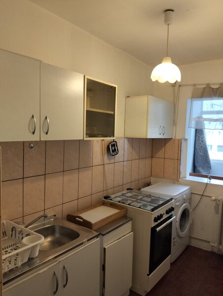 Dristor  - 5 minute de metrou